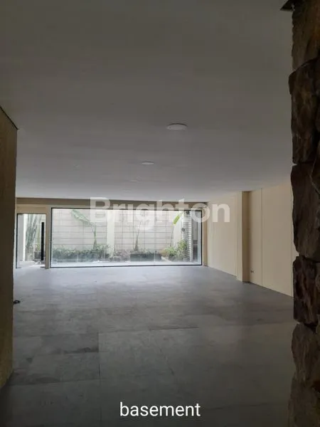 image RUMAH 2 LANTAI SHM DI GANDARIA, KEBAYORAN BARU (1)