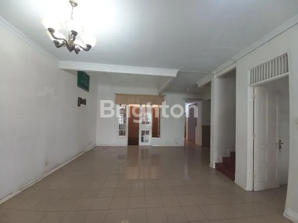 image HUNIAN STRATEGIS VILLA SENTRA RAYA CITRALAND SELANGKAH DARI GWALK (4)