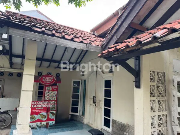 image RUMAH TUA 1,5 LANTAI (HOEK) DI RAWAMANGUN JAKARTA TIMUR  (8)