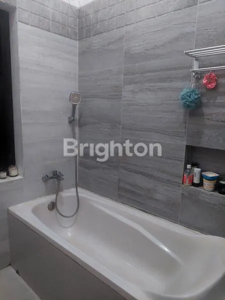 image RUMAH VILLA MEWAH DI KARANGPANDAN, LT 2300M² (8)