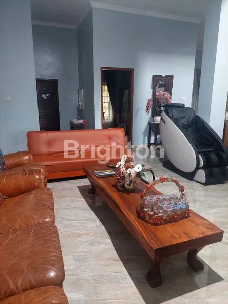 image RUMAH VILLA MEWAH DI KARANGPANDAN, LT 2300M² (7)