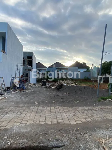 SMALL PLOT LAND FOR 30 YEARS LEASEHOLD