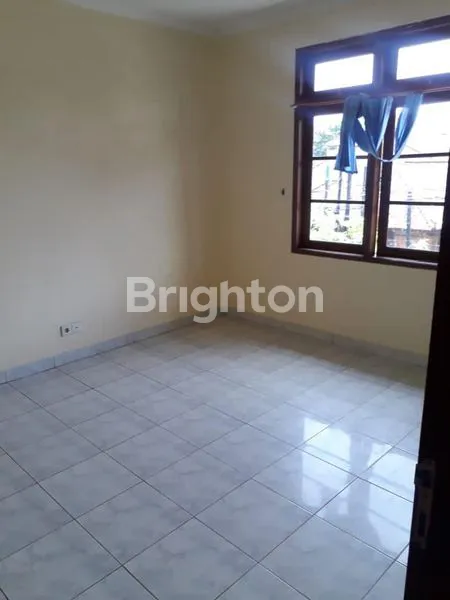 image RUMAH DI SEWAKAN 2 LANTAI  (4)