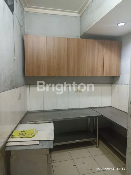 image RUKO 2 (DUA) LANTAI SIAP DIGUNAKAN UTK USAHA ,DI JL BOULEVARD GRAHA RAYA (2)