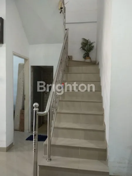 image RUMAH DI KOMPLEK MEHER PALACE JALAN SISINGAMANGARAJA, MEDAN AMPLAS (4)
