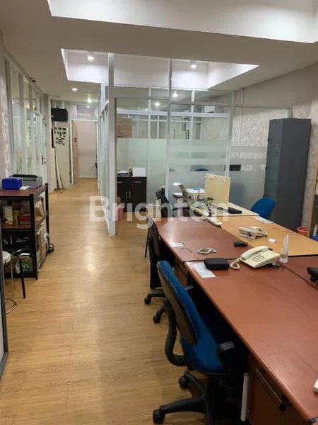 image RUKO 4 UNIT 4 LANTAI CONNECT JADI SATU DI RICH PALACE, LOKASI PREMIUM, MAYJEN SUNGKONO  (7)