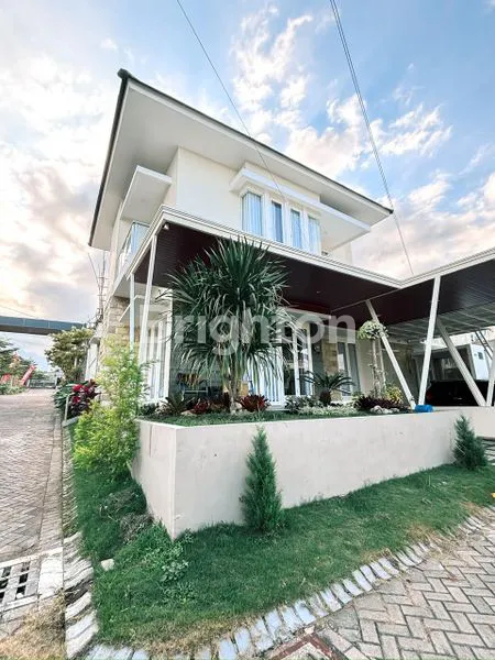 image DIJUAL CEPAT RUMAH/VILLA DI KAYANA REGENCY BATU (1)