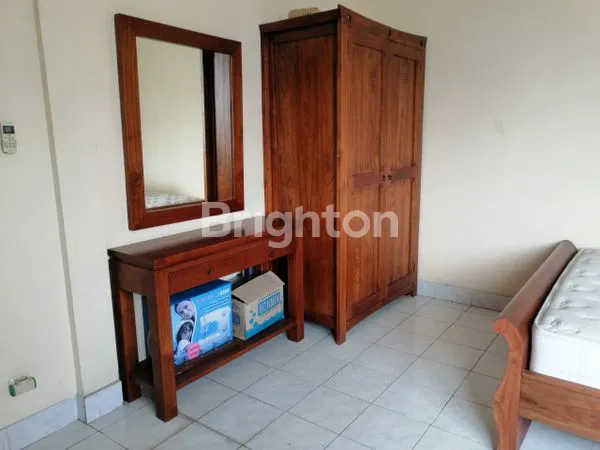 image RUMAH DI 2 LANTAI  (8)