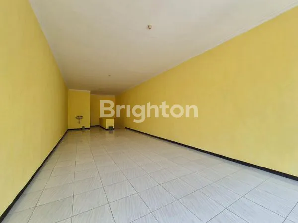 image DI JUAL RUKO 2 LANTAI STRATEGIS COCOK UNTUK KANTOR DAN BUKA USAHA  DI LOWOKWARU (6)