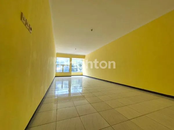 image DI JUAL RUKO 2 LANTAI STRATEGIS COCOK UNTUK KANTOR DAN BUKA USAHA  DI LOWOKWARU (5)