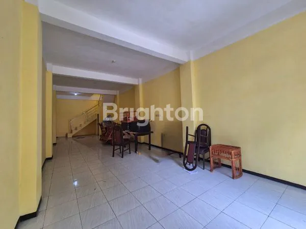 image DI JUAL RUKO 2 LANTAI STRATEGIS COCOK UNTUK KANTOR DAN BUKA USAHA  DI LOWOKWARU (4)