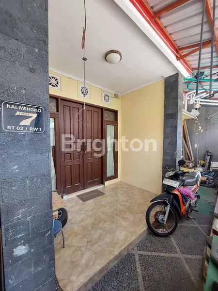 image RUMAH 1.5 LANTAI BONUS KITCHEN SET DI SOLO BARU LOKASI SUPER STRATEGIS  (2)