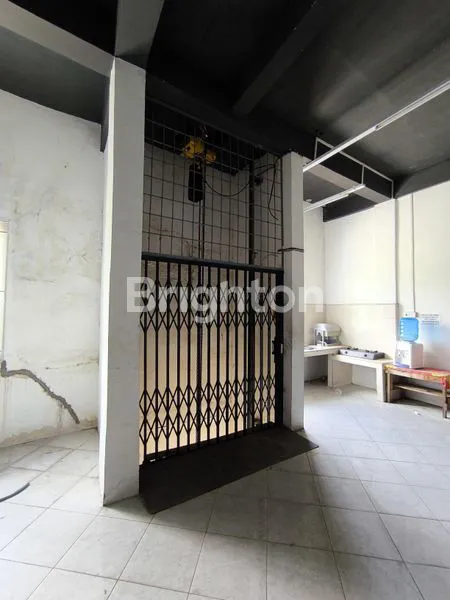 image RUKO GANDENG PREMIUM – KORIDOR BISNIS UTAMA JL. ARIFIN AHMAD, PEKANBARU (4)