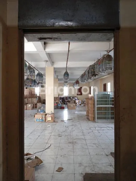 image GUDANG STRATEGIS CIPUTAT, 4 LANTAI SHM (2)