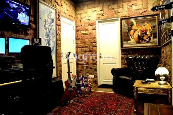 image RUMAH TERBAIK DI JALAN RAYA BOGOR  (5)