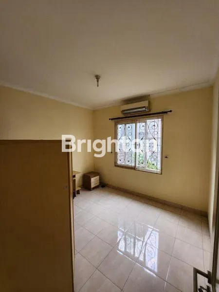 image RUMAH SEWA MEWAH CLUSTER THE GREEN VENETIAN BSD (4)