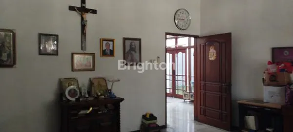 image RUMAH DEPAN GALAXY MALL DHARMAHUSADA INDAH JALAN KEMBAR BUTUH CEPAT LAKU (4)