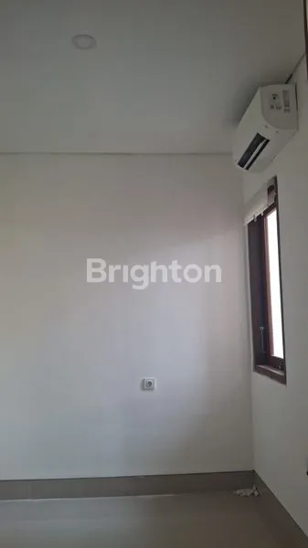 image RUMAH MODERN MINIMALIS DI JALAN TUKAD BADUNG (6)