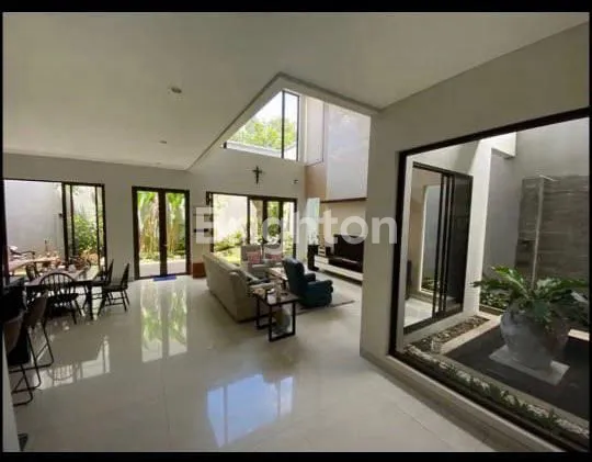 image PAKUWON CITY. DEKAT POLL PAKUWON CITY MALL. HIGH QUALITY MINIMALIS TROPIS (3)