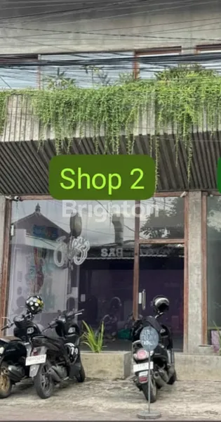 image DISEWAKAN RUANG USAHA DI JALAN PANTAI BATU BOLONG BALI (5)