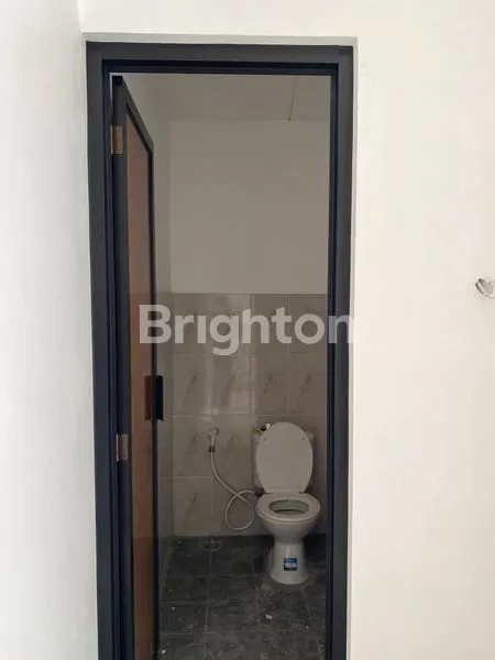 image RUMAH BARU DUA LANTAI DI KETILENG SEMARANG SIAP HUNI DALAM PERUMAHAN (7)