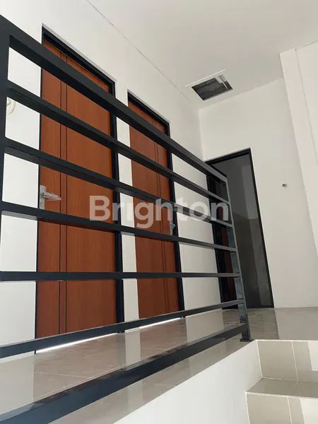 image RUMAH BARU DUA LANTAI DI KETILENG SEMARANG SIAP HUNI DALAM PERUMAHAN (8)