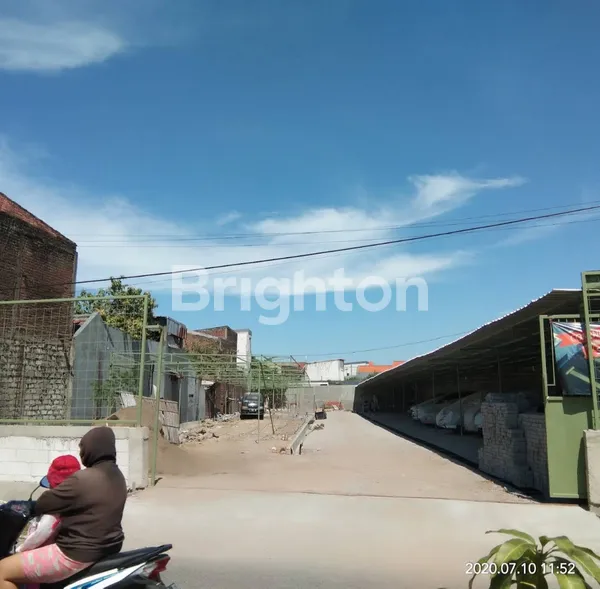 image LAHAN KALILOM HARGA 1 M DEKAT PASAR 250 METER RAYA SURAMADU (2)