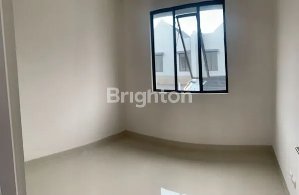image RUMAH PARAMOUNT PETALS CUKANGGALIH CURUG TANGERANG BANTEN (6)