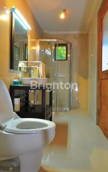 image INVESTASI STRATEGIS: VILLA-APARTEMEN TEPI PANTAI, 32 TAHUN LEASE (6)