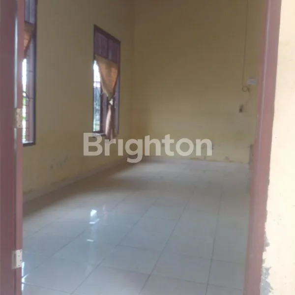 image RUMAH KELUARGA DEKAT JALAN RINGROAD (3)