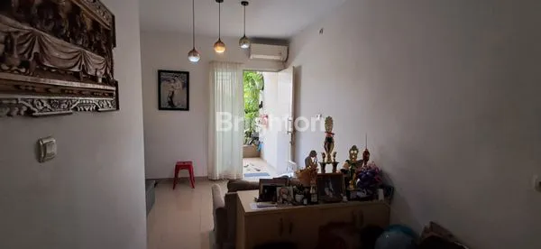 image RUMAH 2 LANTAI POSISI HOOK CLUSTER TRIA  ADARA RESIDENCE CIPUTAT TANGERANG SELATAN (3)