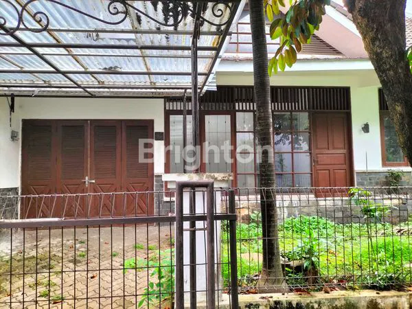 image RUMAH TINGGAL DI KEMANG PRATAMA 1 (1)