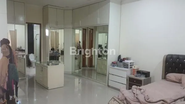 image RUMAH DUA MUKA KEMANG PRATAMA, LT 432M², 6 KT (8)