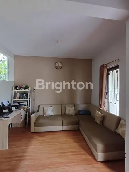 image RUMAH RUNGKUT SIAP HUNI, DEKAT MERR & UPN (3)