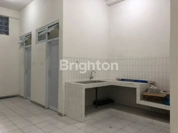 image JUAL SEWA KONTRAK RUKO TOKO RAYA BONGKARAN PABEAN CANTIKAN CANTIAN SURABAYA PUSAT (4)