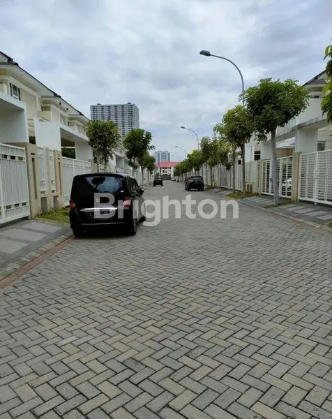 image MULUSSSS, TINGGAL BAWA KOPER. RUMAH CANTIK 2 LANTAI, DI GRIYA GALAXY - WONOREJO, SURABAYA TIMUR (7)