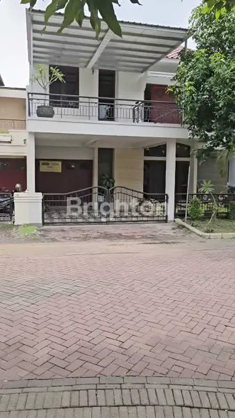 image DISEWAKAN RUMAH ELITE VILLA BUKIT MAS | LT 240 – LB 350 | 3 KT | 90 JUTA/TAHUN (1)