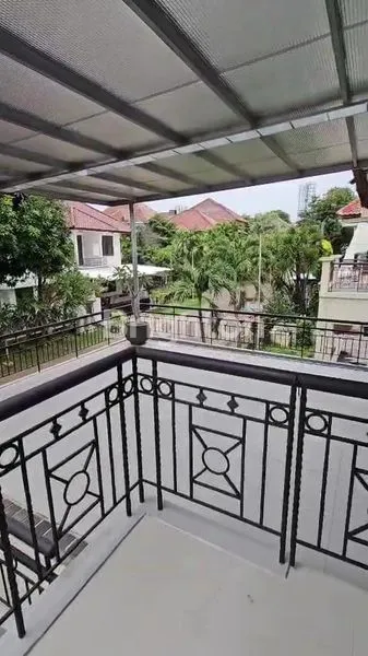 image DISEWAKAN RUMAH ELITE VILLA BUKIT MAS | LT 240 – LB 350 | 3 KT | 90 JUTA/TAHUN (2)