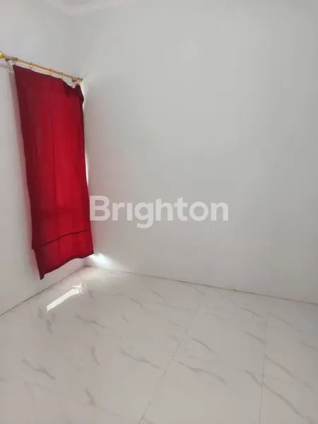 image RUMAH 4 KAMAR TIDUR MADIUN (4)