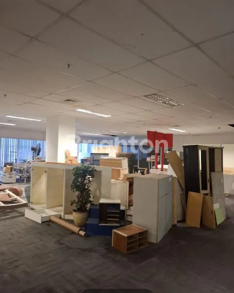 image SEWA KANTOR LUAS 840M² DI PURI INDAH, DEKAT LIPPO MALL (3)