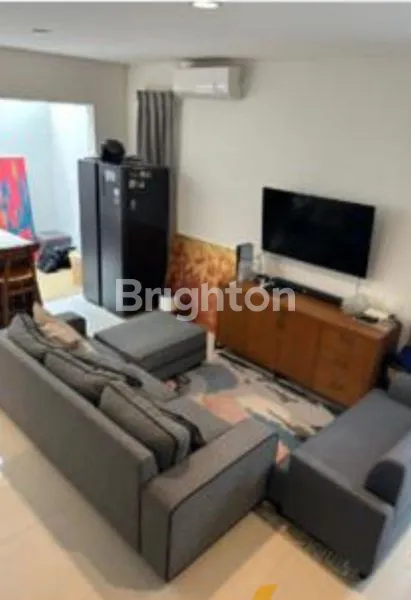 image RUMAH CANTIK 3 LANTAI DI PROVENCE SUITE SERPONG, SHM, SEMI FURNISH (2)