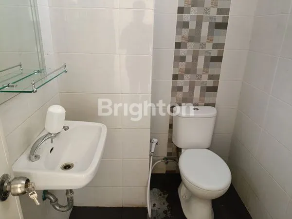 image DISEWAKAN RUKO 3LANTAI DI LOKASI STRATEGIS (5)