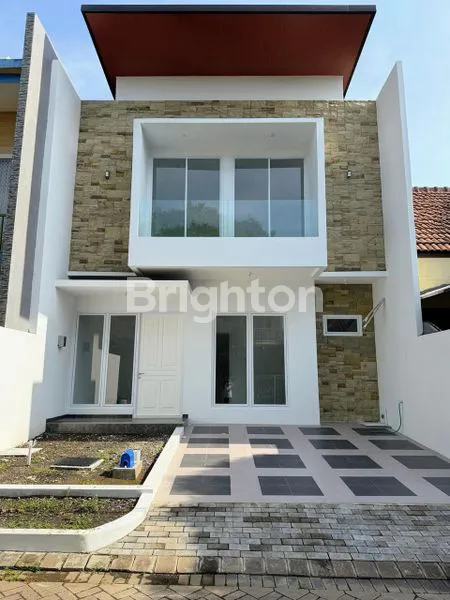 image RUMAH 2 LANTAI BARU GRESS, MODERN MINIMALIS, LUAS DAN SIAP HUNI DI BUKIT PALMA (1)