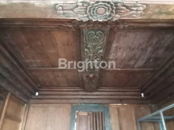 image DISEWAKAN PROPERTI KOMERSIAL UNIK KONSEP JOGLO FULL KAYU 2 LANTAI  (5)