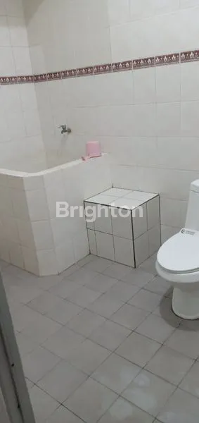 image RUMAH 1 LANTAI BERSIH TERAWAT WISMA MUKTI DEKAT ARAYA MANYAR INDAH  (8)