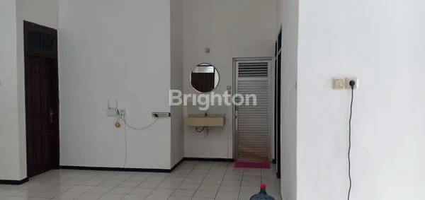 image RUMAH 1 LANTAI BERSIH TERAWAT WISMA MUKTI DEKAT ARAYA MANYAR INDAH  (4)