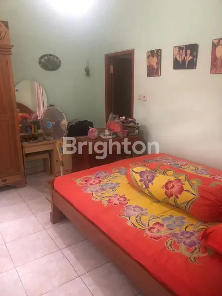 image RUMAH 2LANTAI 4+1BR DI AREA SESETAN DENPASAR SELATAN BALI  (4)