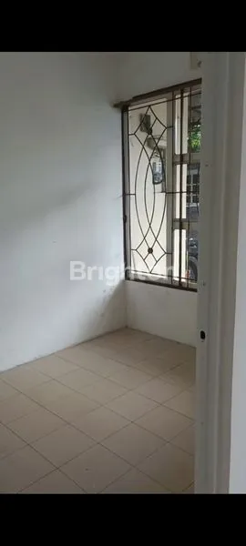 image DISEWA MURAH RUMAH BAGUS SEMI FURNISHED DI CLUSTER PERMATA ELOK - LIPPO KARAWACI (3)