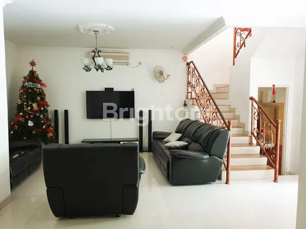 image RUMAH BESAR 4+1 KT DI CLUSTER PALEM SEMI (4)