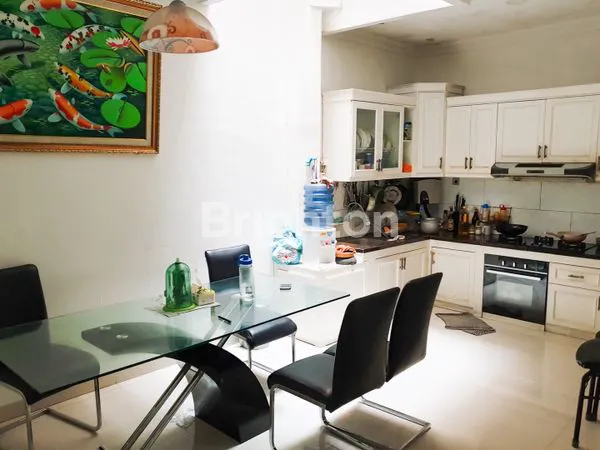 image RUMAH BESAR 4+1 KT DI CLUSTER PALEM SEMI (8)